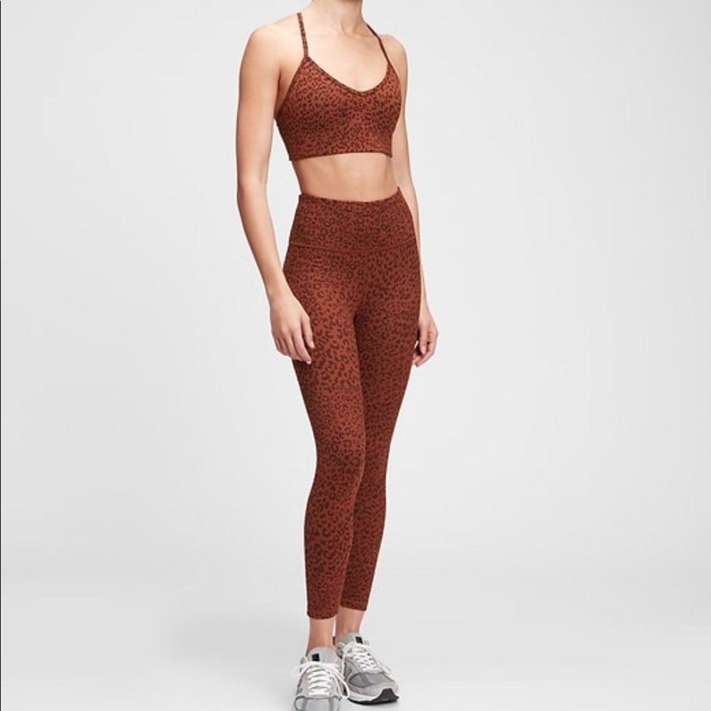 GapFit Blackout Technology 7/8 Leggings Rust Leopard